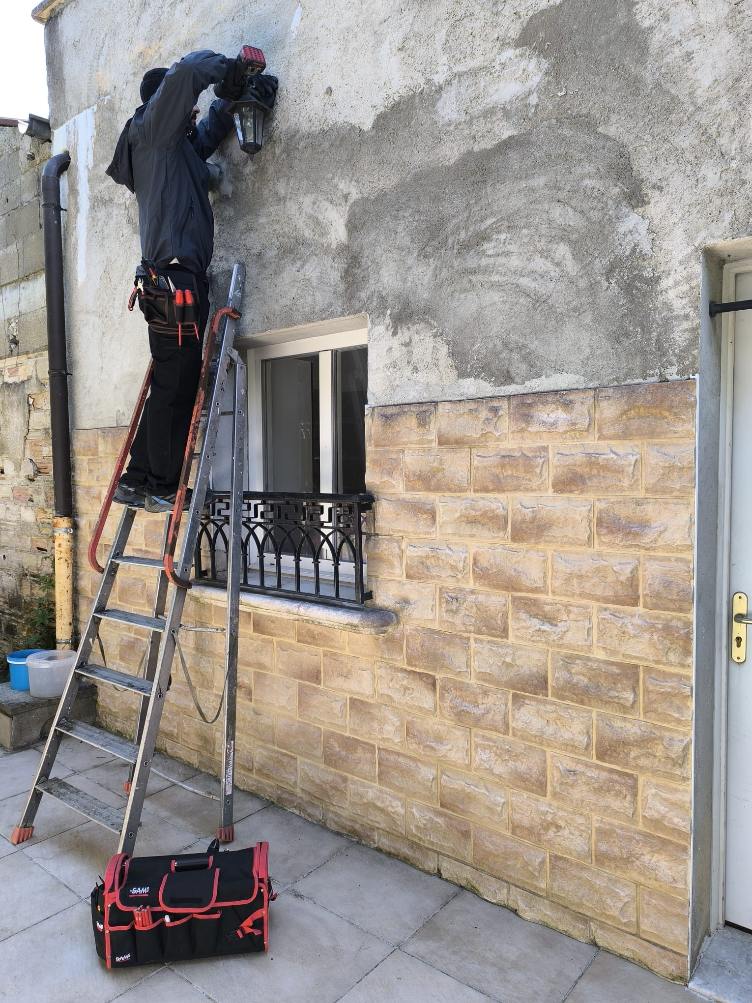 Installation électrique résidentielle conforme aux normes